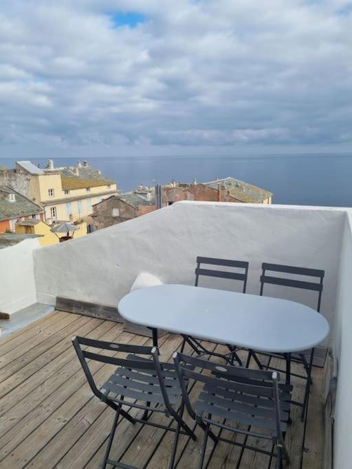 Appartement Avec Grande Terrasse Bastiya Dış mekan fotoğraf